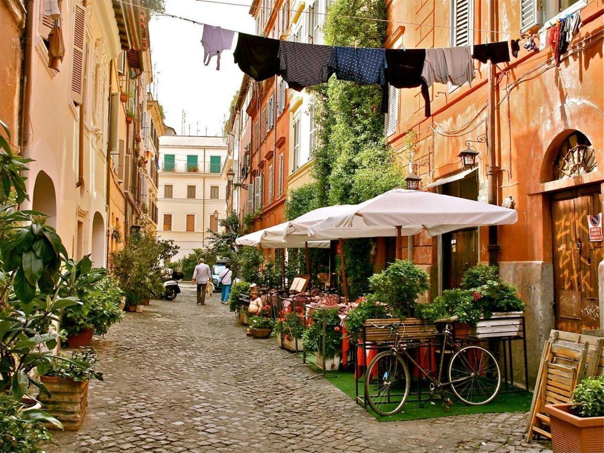 Charme Holidays Trastevere Roma